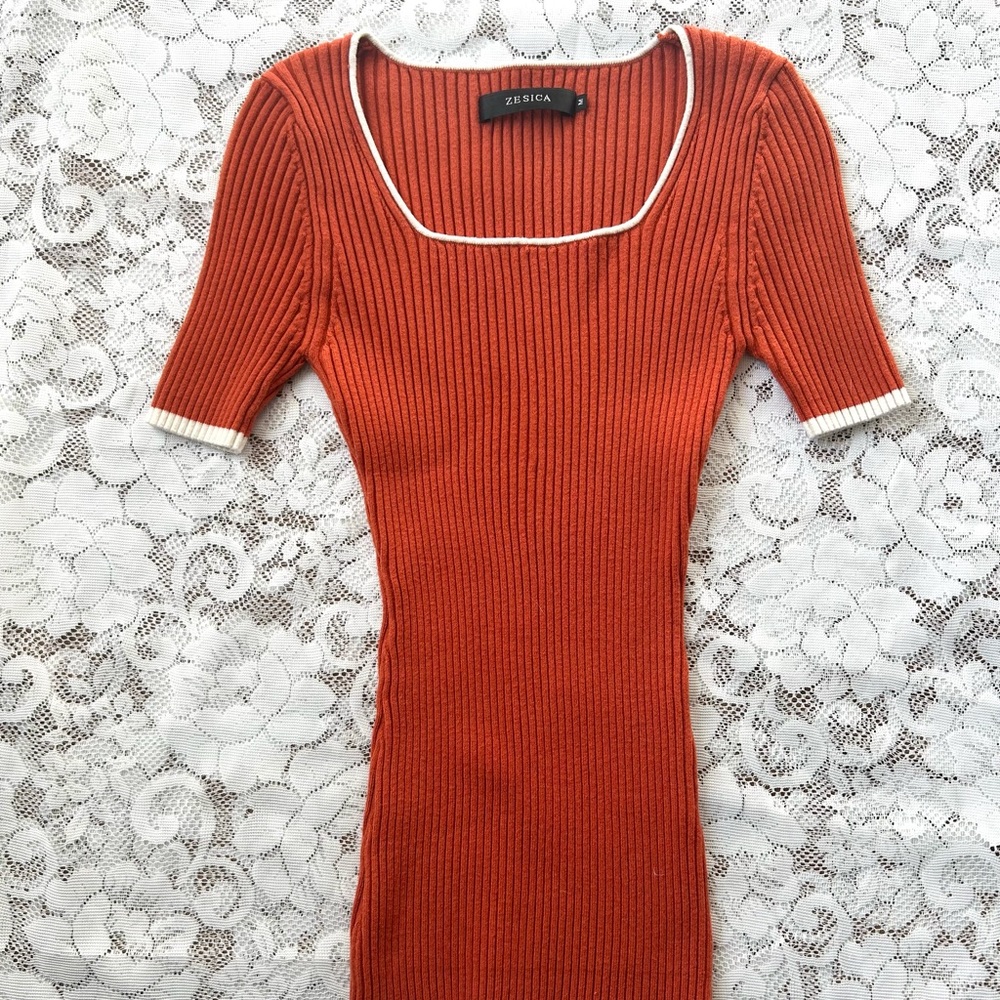 Y2K Ribbed Orange and White Bodycon Top